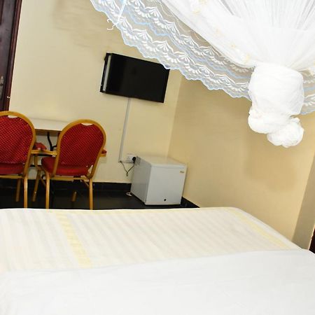Florida Hotel Zaana Kampala Luaran gambar