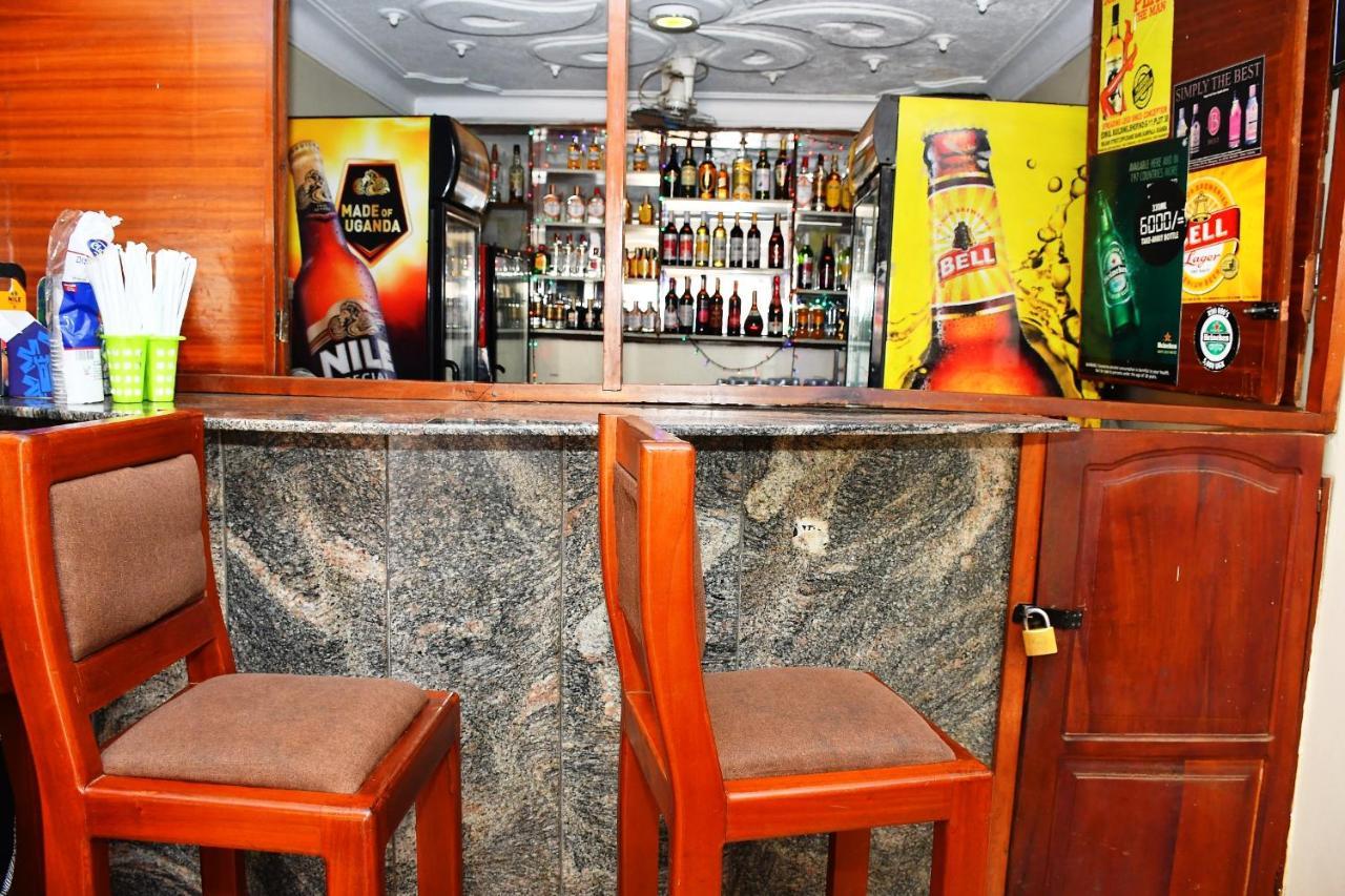Florida Hotel Zaana Kampala Luaran gambar