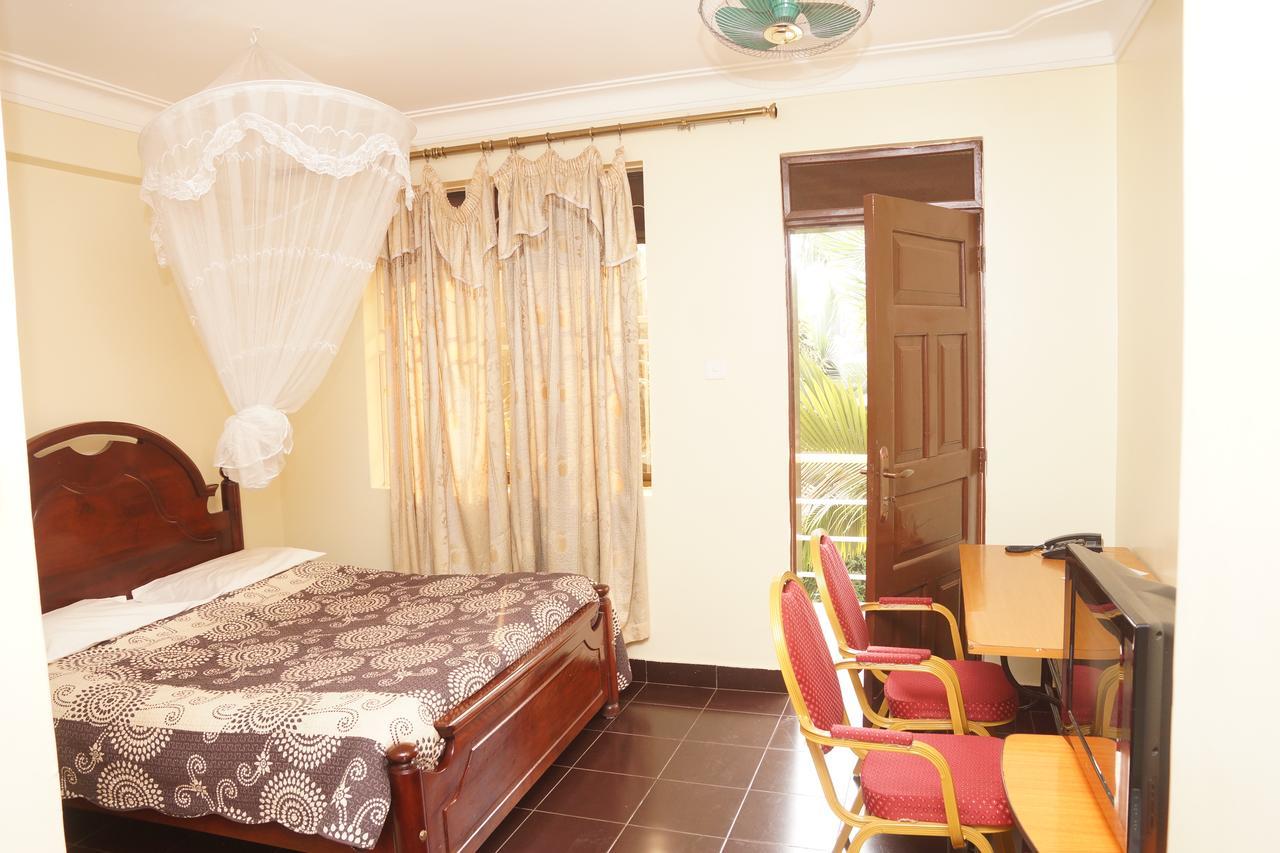 Florida Hotel Zaana Kampala Luaran gambar