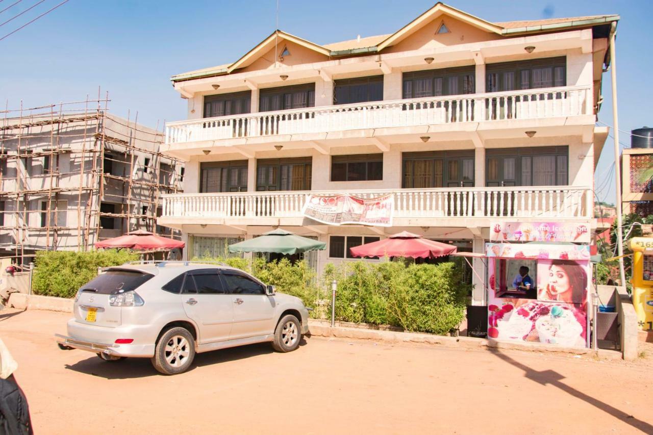 Florida Hotel Zaana Kampala Luaran gambar