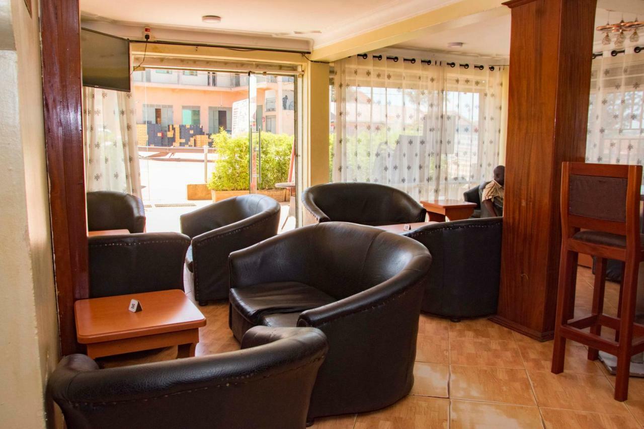 Florida Hotel Zaana Kampala Luaran gambar