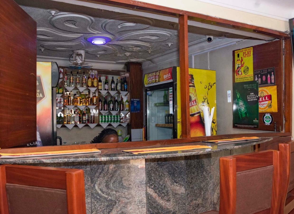 Florida Hotel Zaana Kampala Luaran gambar