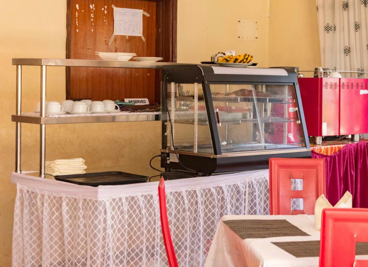 Florida Hotel Zaana Kampala Luaran gambar